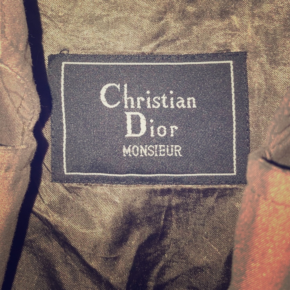 Men’s tan trench coat